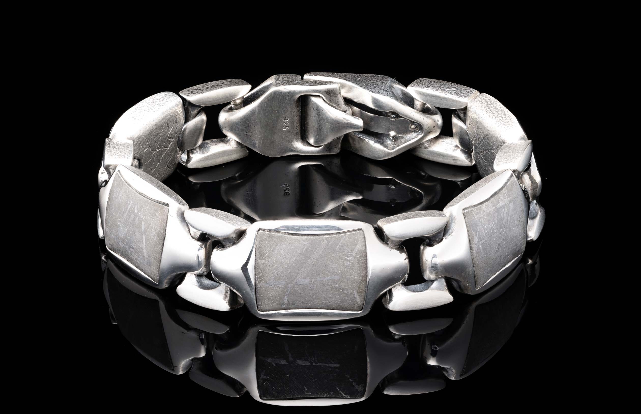 Meteor Retro (BR13 MET) Men's Bracelet – William Henry