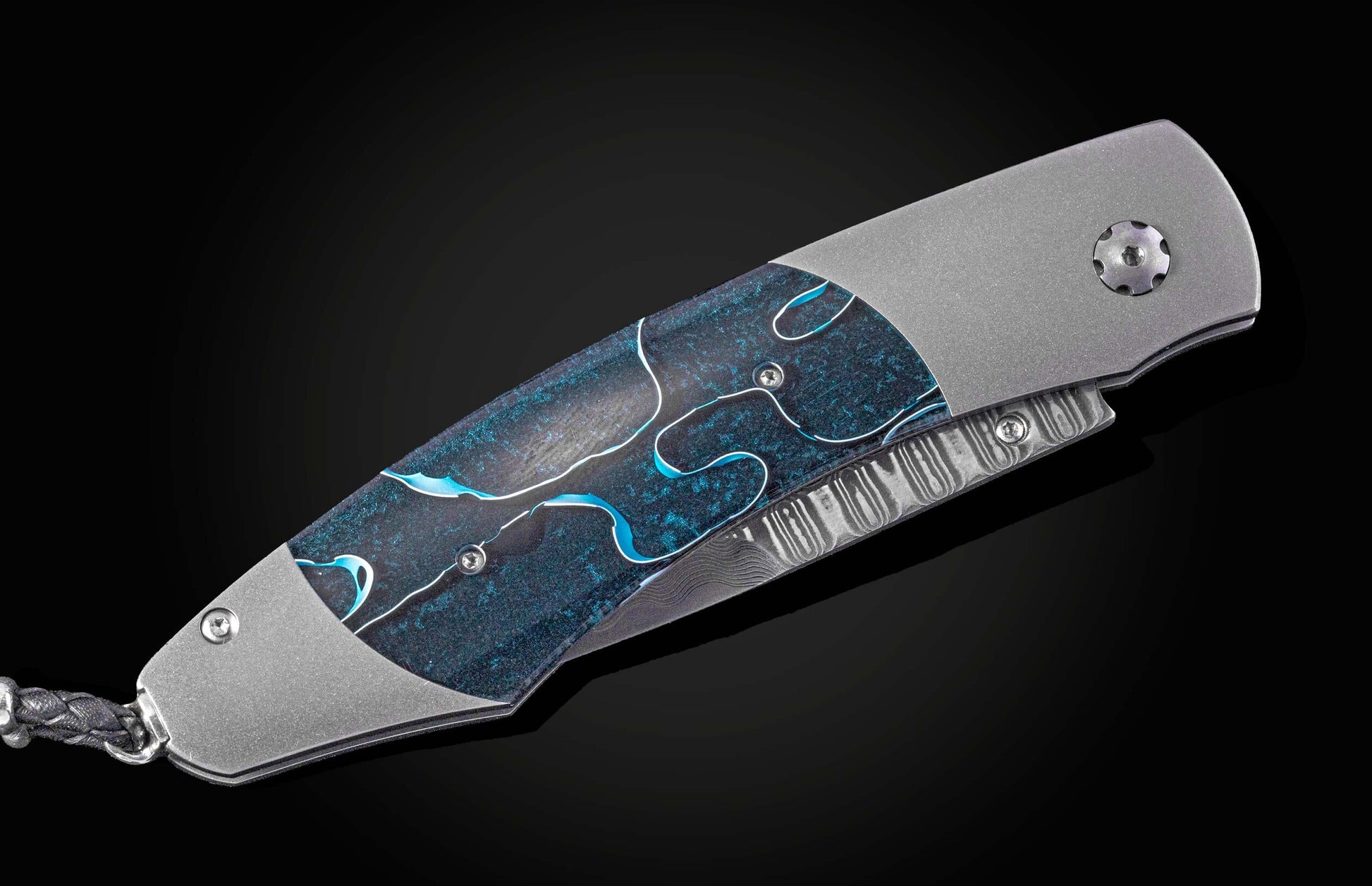  and a damascus steel blade