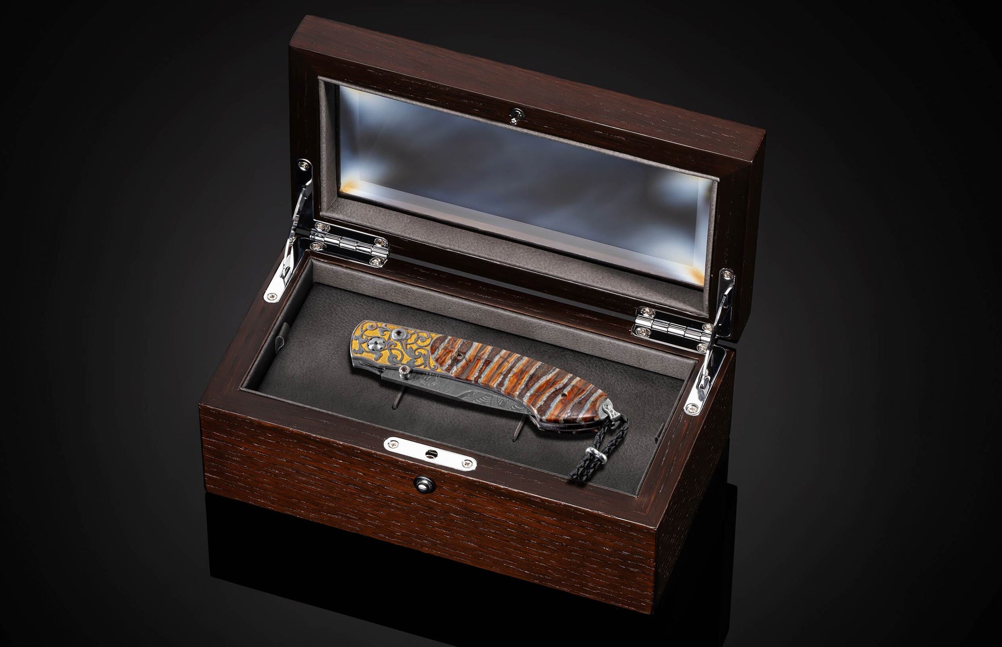 Gold Scroll