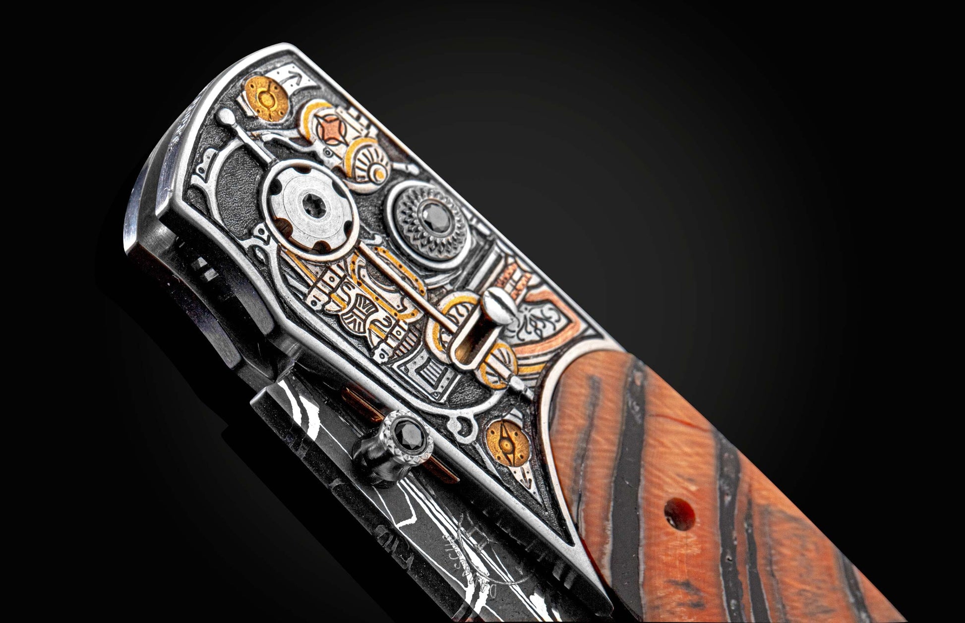  and hand-forged damascus blade by Robert Eggerling. 