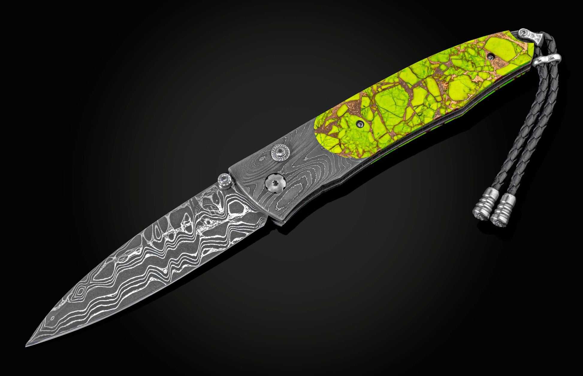  with spinel gemstones.