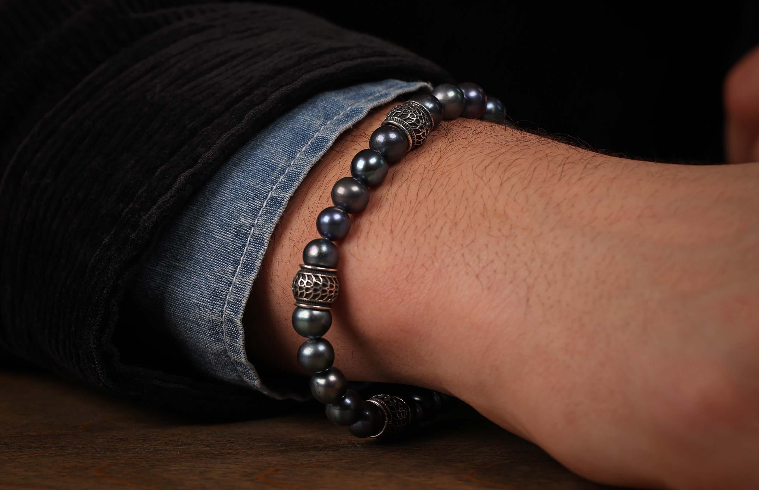 Black Lace – William Henry