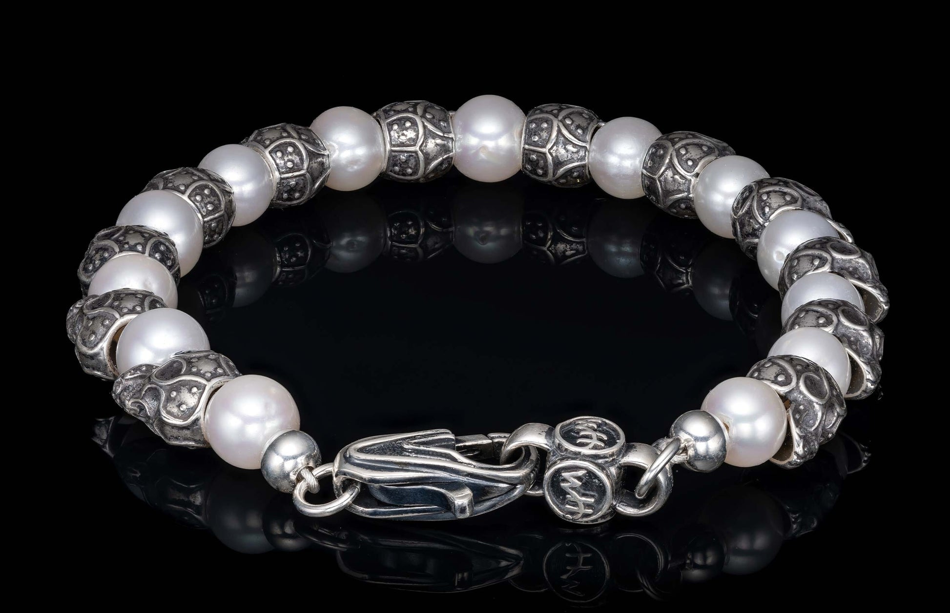 The Spectre Beaded Bracelet with Sterling Silver and Freshwater Pearls clasp