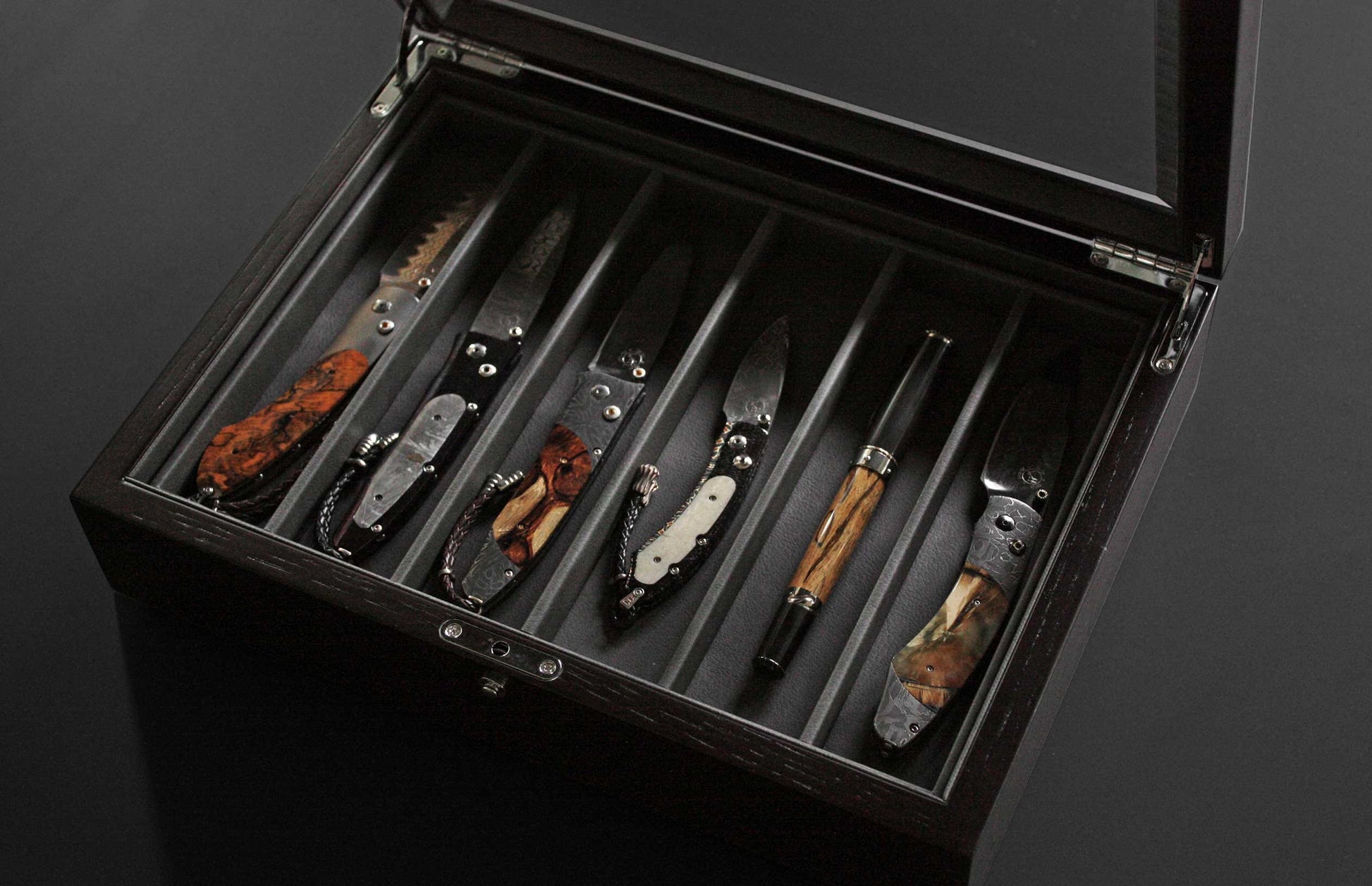 Collectors Deluxe Display Case