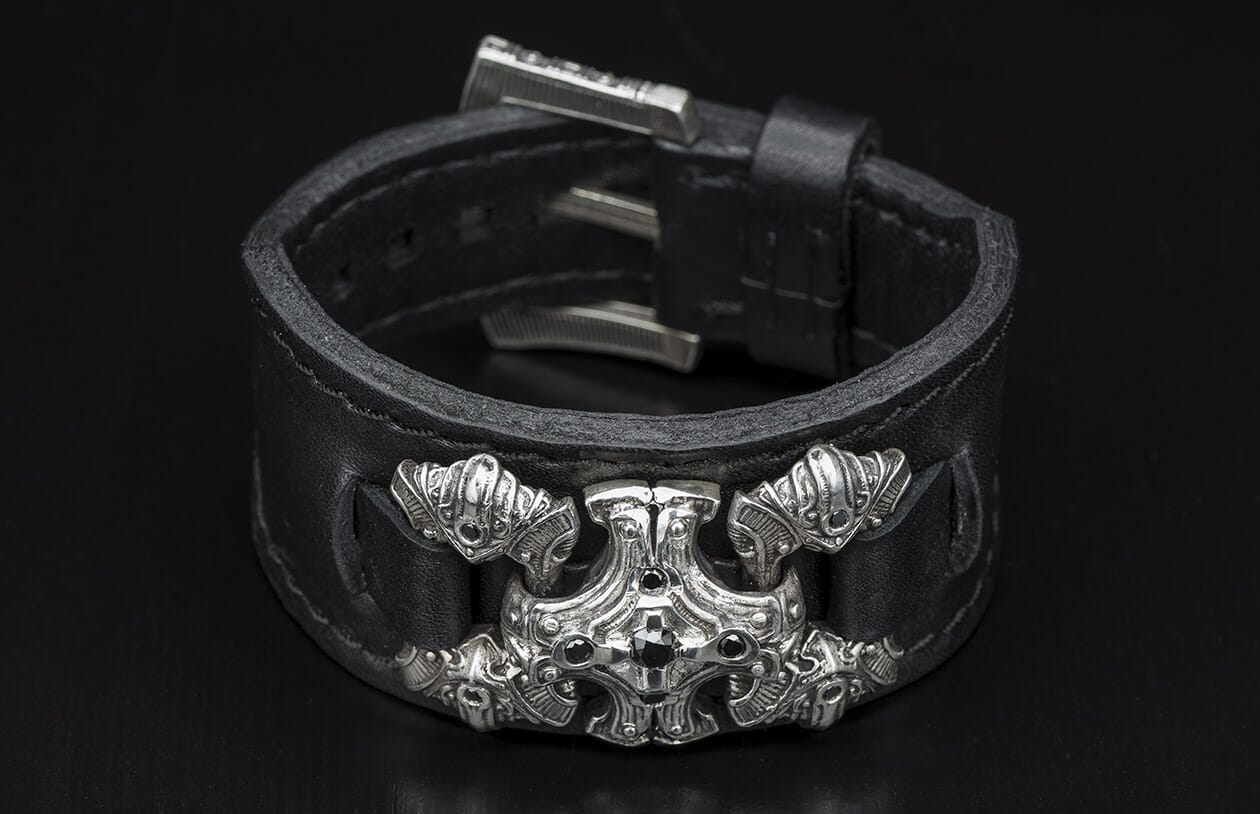 Power Chord Leather Cuff Bracelet for Men Inlaid with Black
