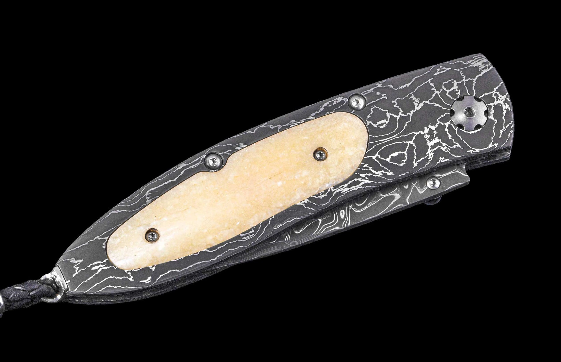  and damascus steel blade.