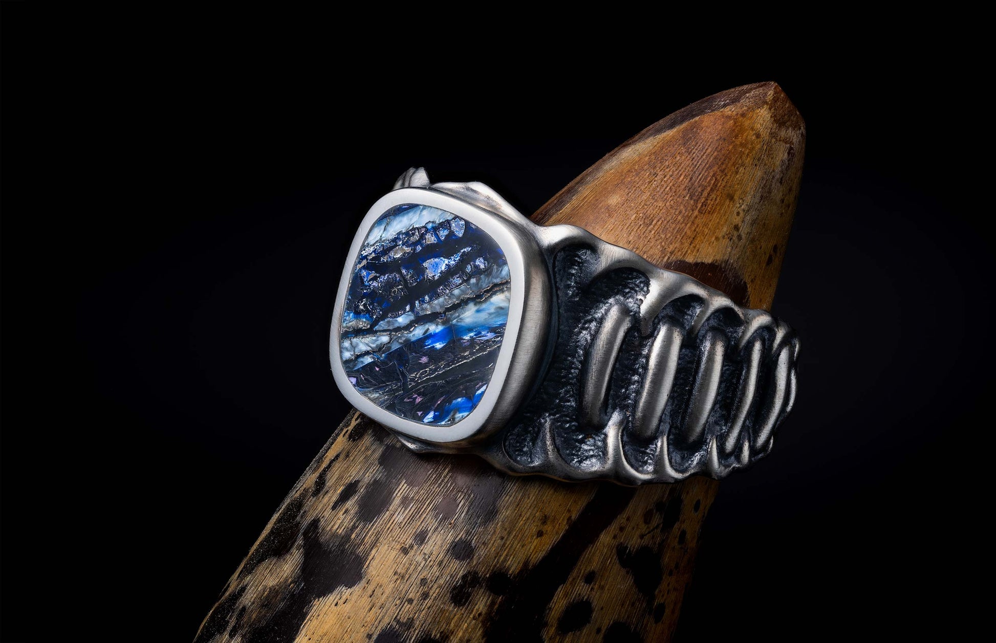 RING 7 BLUE MT - 13|