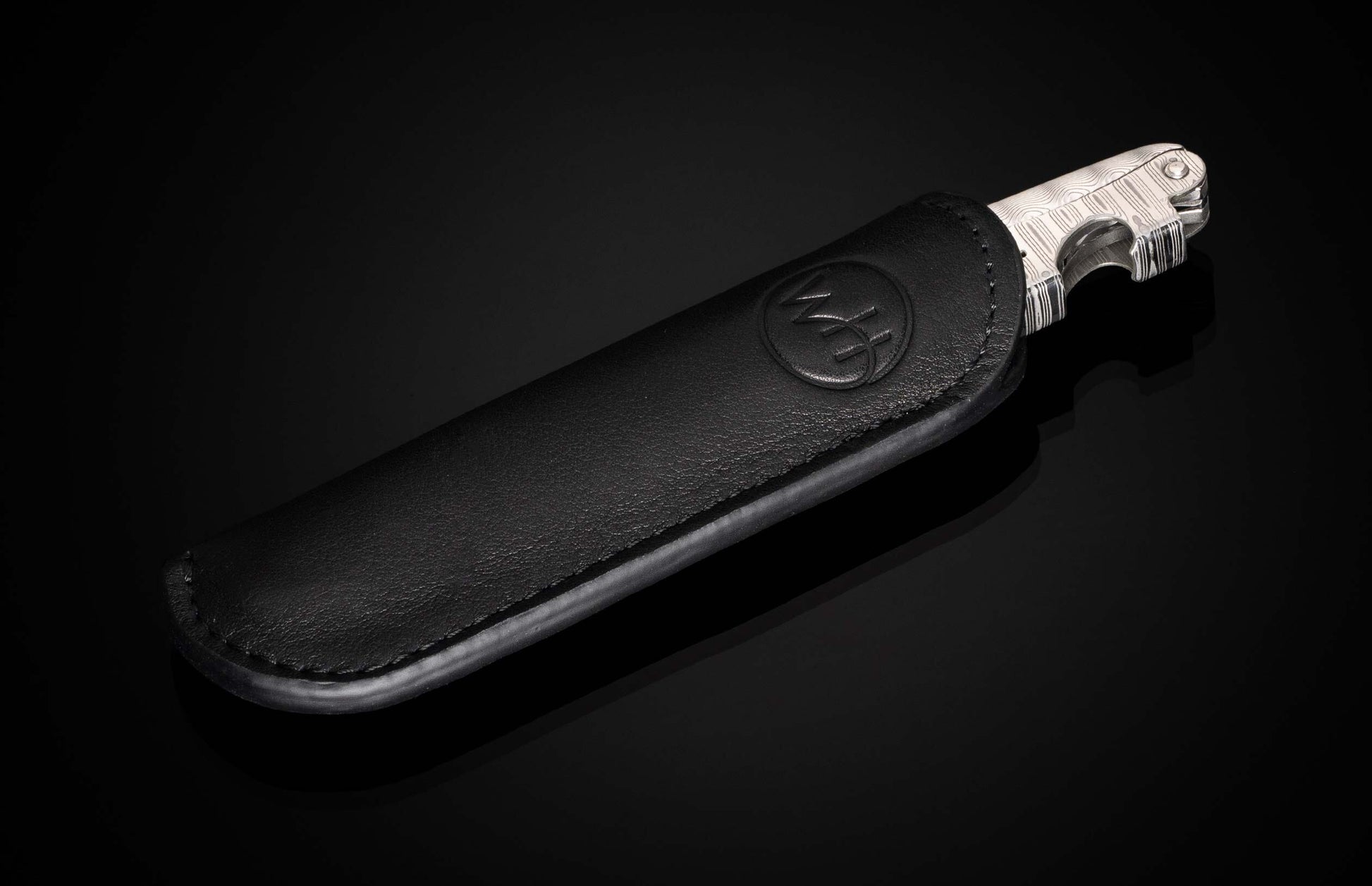 The Amphora (S23 MT) Sommelier Wine Opener in a leather case

