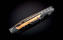 Handcrafted William Henry Corkscrew is a double hinged sommelier’s tool featuring a Damascus steel frame