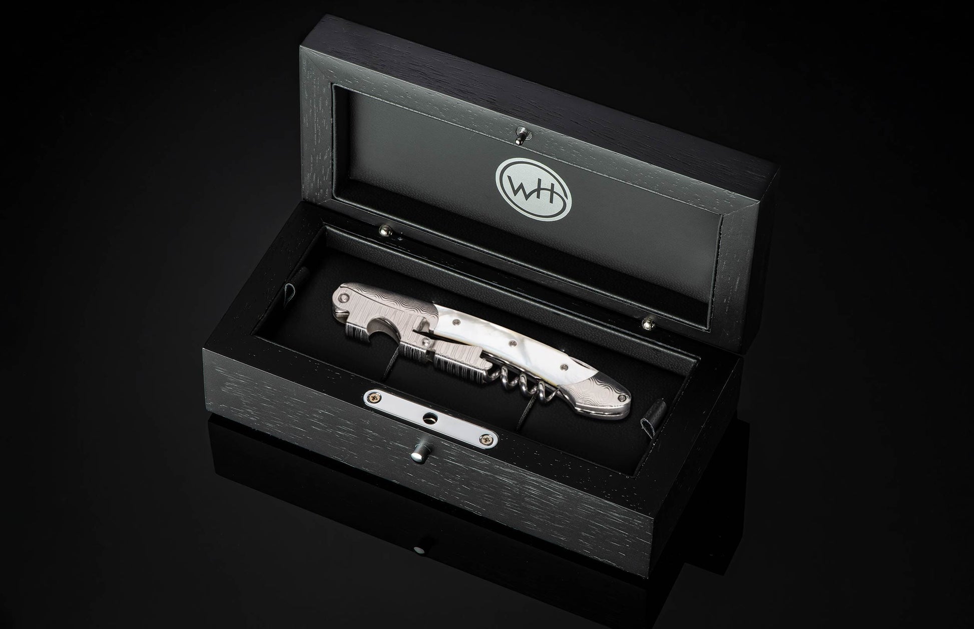 The Gris (S23 WP) Wine Opening Tool & Corkscrew  in a case