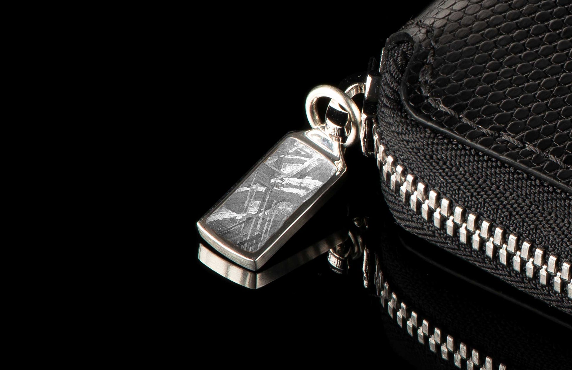 ZBF LIZ BLK MET|
