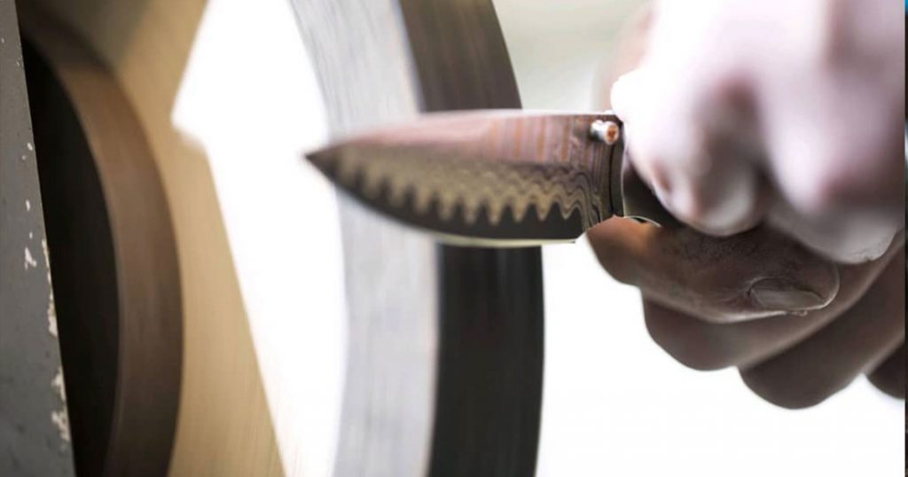 Sharpening Pocket Knife