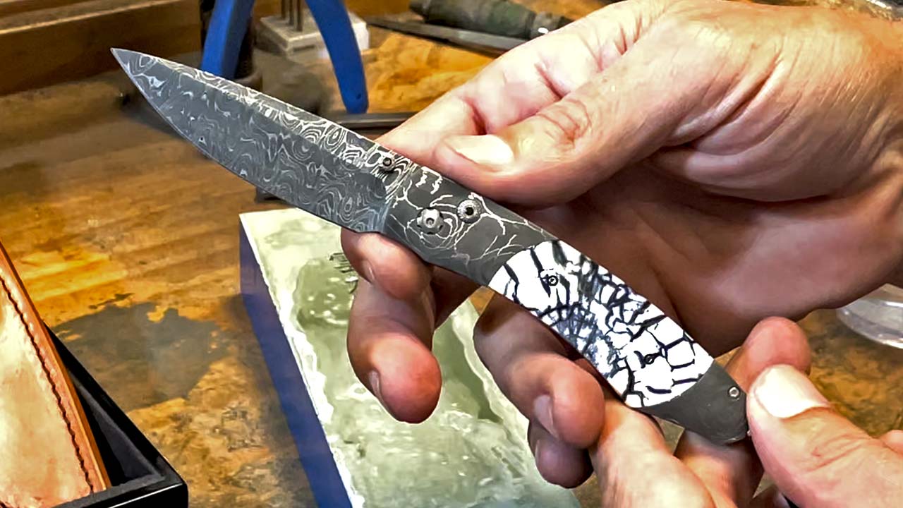 How to sharpen your knife with a wet stone