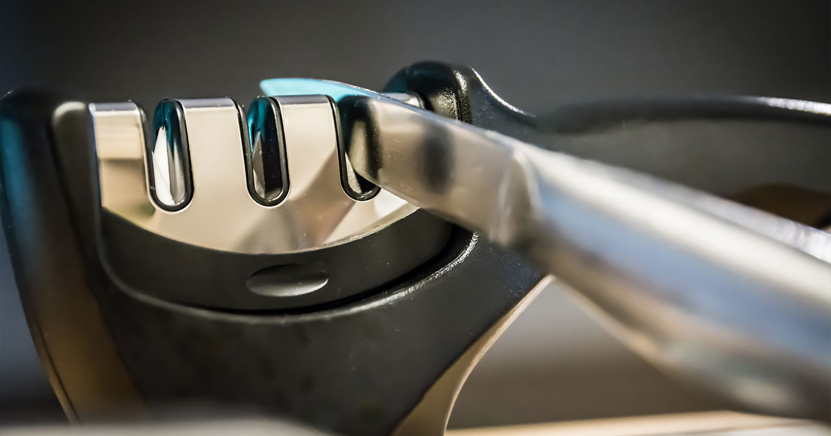 Knife sharpener tool