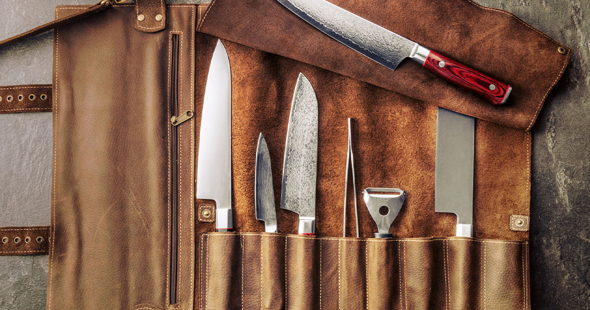 Set of knives in travel case